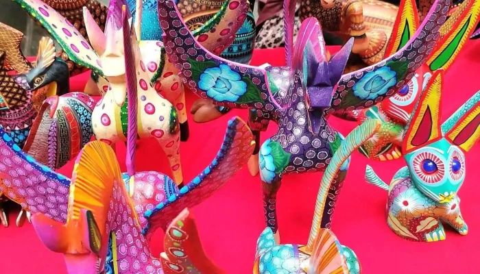 Alebrijes Taller -  Galeria El Pavorreal Del Propietario - San Martín Tilcajete