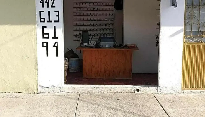 Cerrajeria Yiga Exterior - Santiago de Querétaro