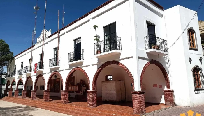Edificio Municipal de San Damian Texoloc - C. Hidalgo 1