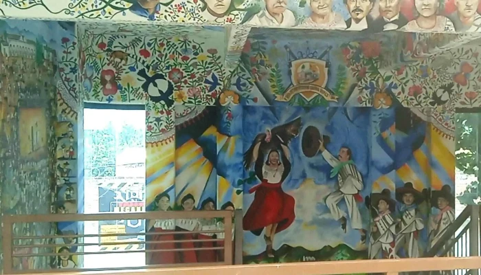 Edificio Municipal -  Donde - San Antonino Castillo Velasco