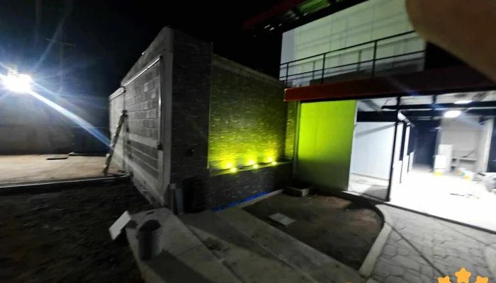 Electricista Profesional Lng Alexander Perez Barrera Del Propietario - Las Plazas