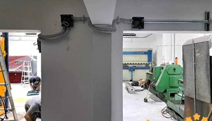 Electricista Profesional lNG Alexander Perez Barrera - Las Plazas
