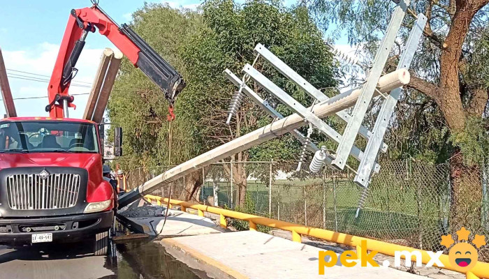 Gruas Articuladas Hiab Maniobras E Instalaciones Electricas -  Del Propietario - Cdad. Nezahualcóyotl