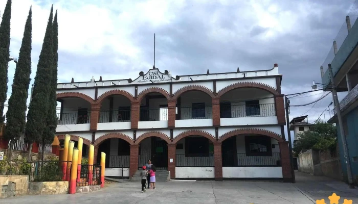H Ayuntamiento Del Municipio De San Lorenzo Cacaotepec Edificio - San Agustín Etla