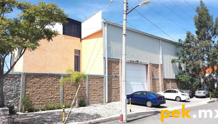 Ingeniería En Servicios Eléctricos - Santa Cruz Nieto