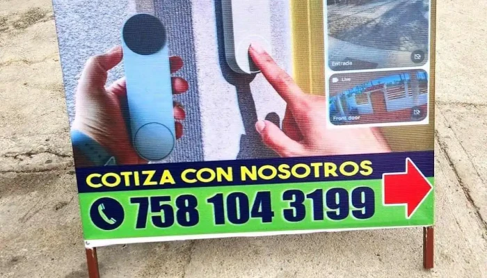 La Casa De Las Luces Y Del Propietario - Petatlán