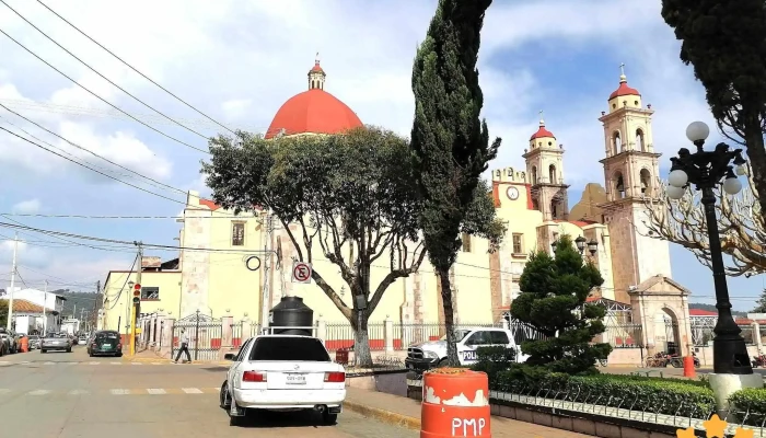 Palacio Municipal De Coatepec Harinas -  Villa - Coatepec Harinas