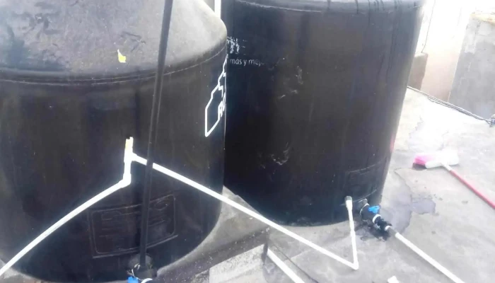 Plomería Electricidad y Refrigeración Aguilar - Entre J Mujica Y Mango